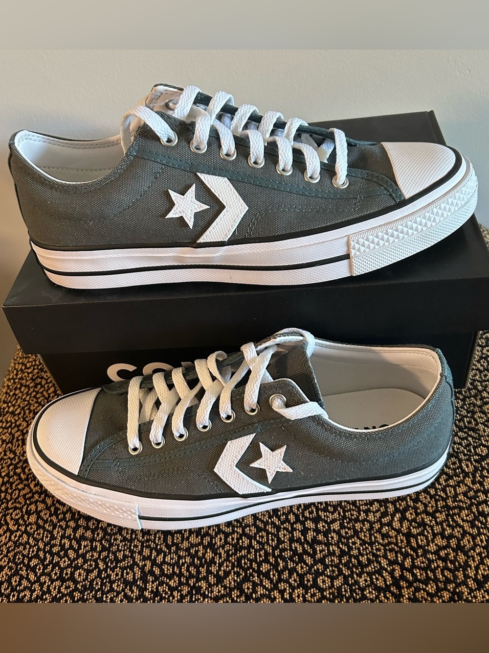 Converse Star Player 76 Low Top Sneakers in Olive & White Men 8.5/Women 10